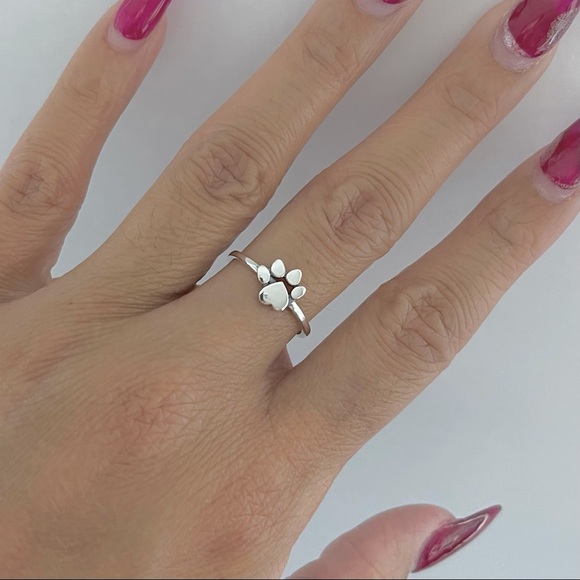 Sterling silver paw print ring, paw print ring, animal ring, silver ring - Picture 4 of 10
